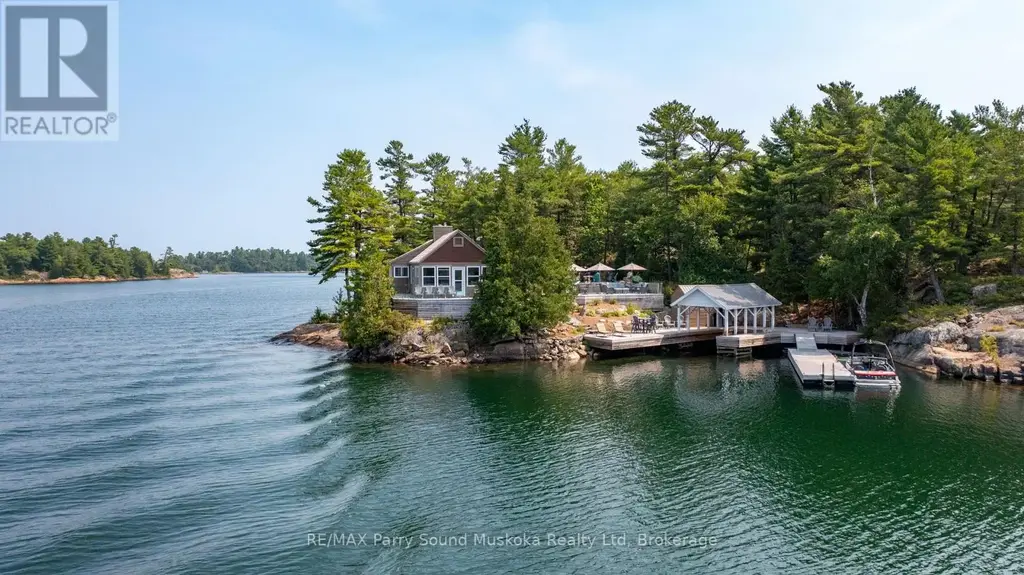 2 A258 Island, The Archipelago (Archipelago North)
